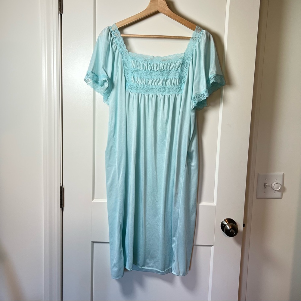 Rikki New York Vintage 80-90s Periwinkle Lace-Trim Nightgown / Dress 👗🩵
